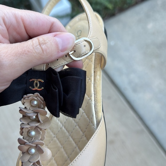 ❤️NWOT Gorgeous CHANEL slingback flats with bow and faux pearls, beige/black🥰 - Picture 10 of 12